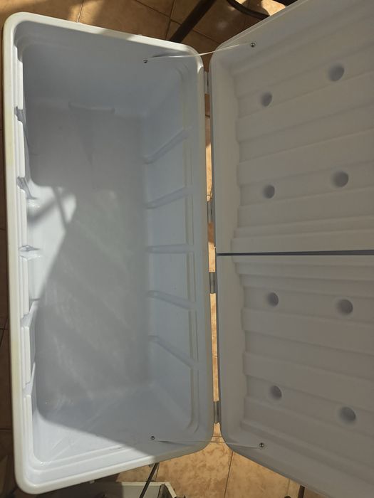 Продам Темобокс в отличном состояний