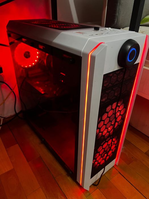 Vând pc gaming set complet