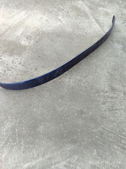 Продавам,предни лайсни за Vw Touran