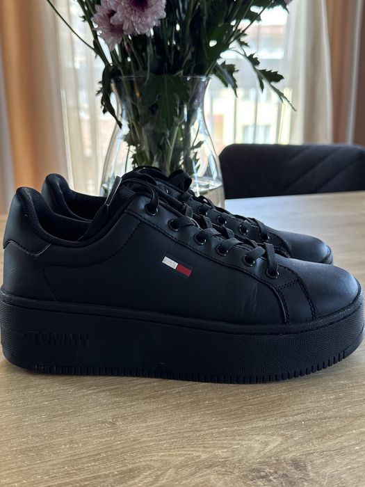 Дамски кецове Tommy Jeans