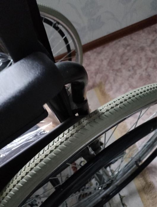 Инвалидное кресло