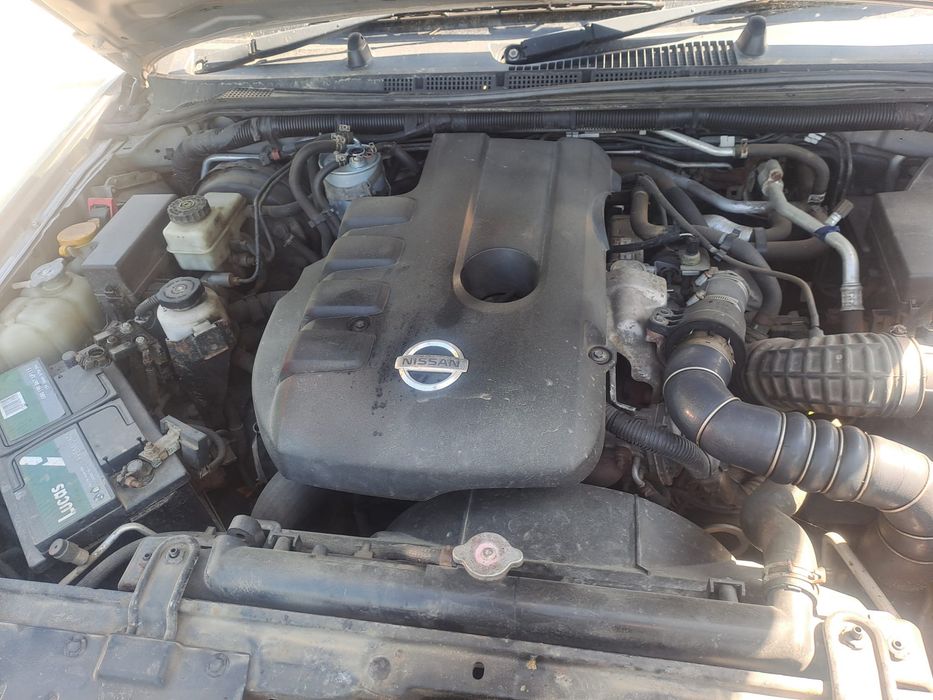 nissan pathfinder 2011