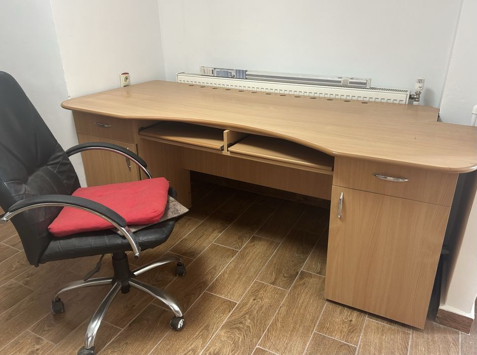 Vand mobilier birou culoare fag