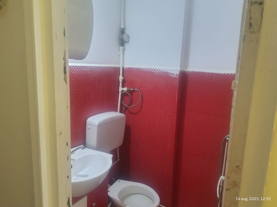 Vând Garsonieră etaj 2