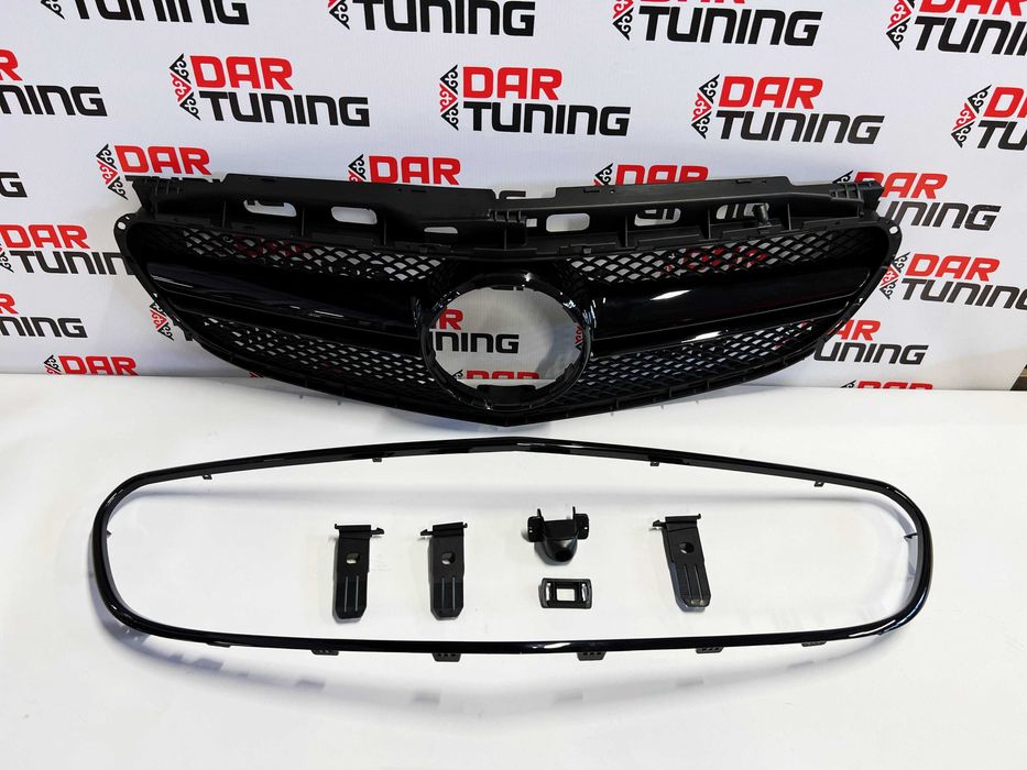 Решетка радиатора Mercedes Benz W212