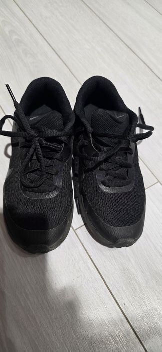 Маратонки найк детски черни Nike