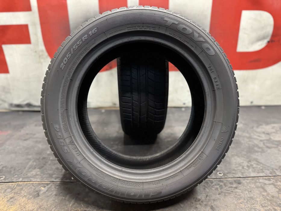205 55 16, Зимни гуми, Toyo SnowProxS954, 2 броя