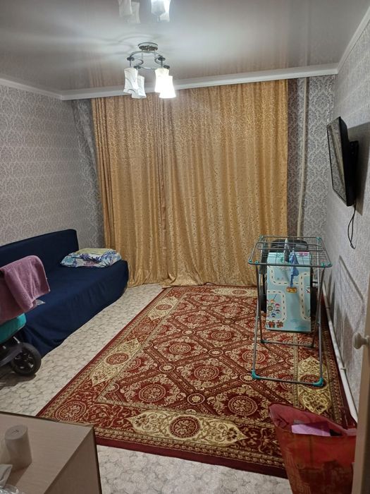 Продаю квартиру 1 микрайон двухкомнатную