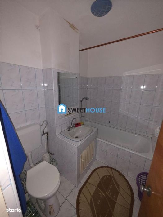 Apartament cu doua  camere zona Combinat