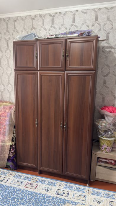 Продаю гарнитур со шкафом