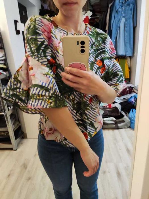 Bluza Zara cu imprimeu floral