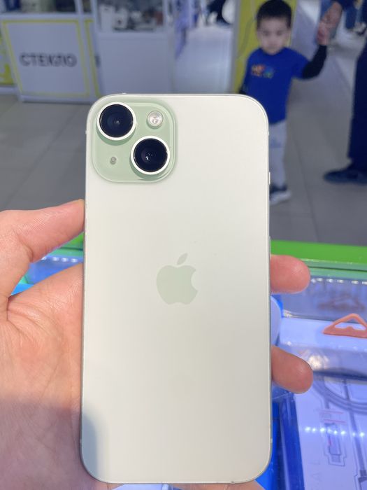 iPhone 15 128GB в хорошем состоянии