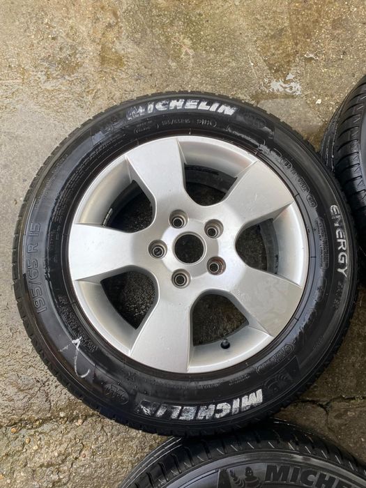 Cauciucuri anvelope roti vara 195 65 15 jante 5x112 15 skoda  vw golf