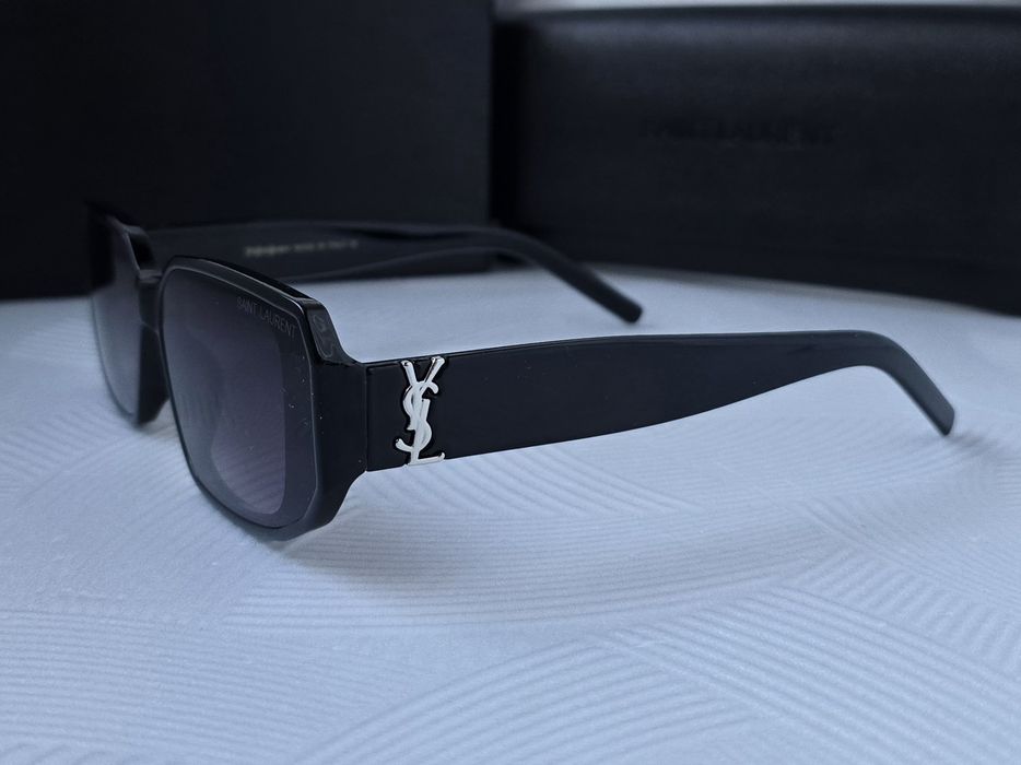 Дамски слънчеви очила правоъгълни 2 цвята черни