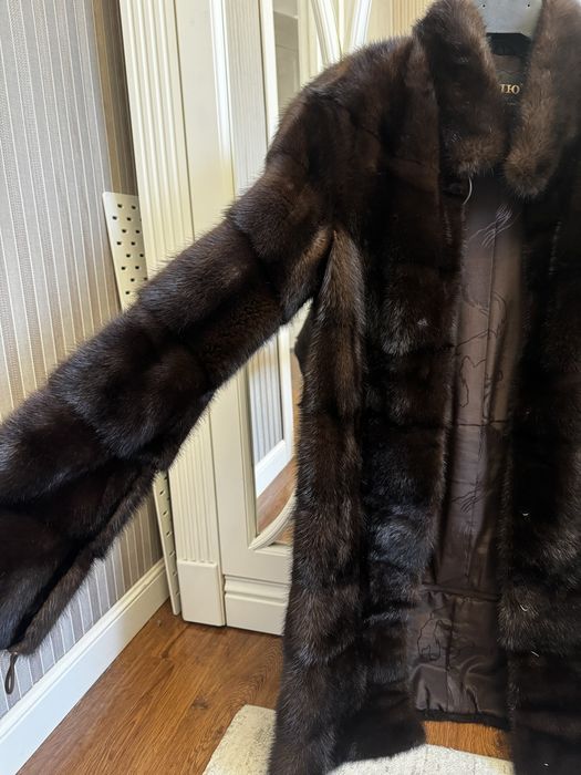 Продам норковую шубу