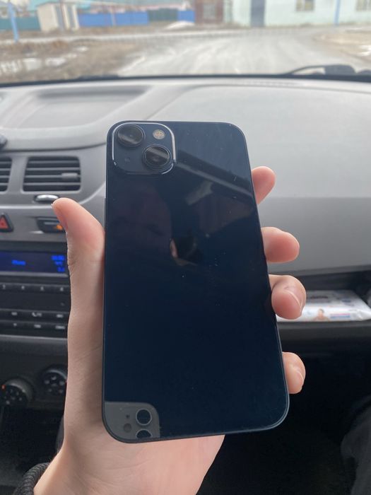 Iphone 13 в хорошем состоянии