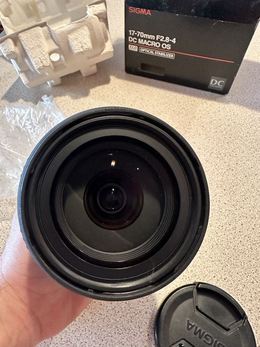 Обектив Sigma 17-70 f2.8-4