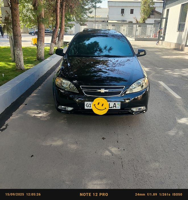 Gentra avtomat sotiladi