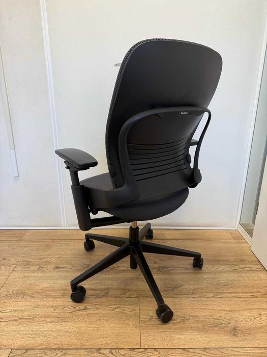 Refurbished Steelcase Leap V2 3D Knit