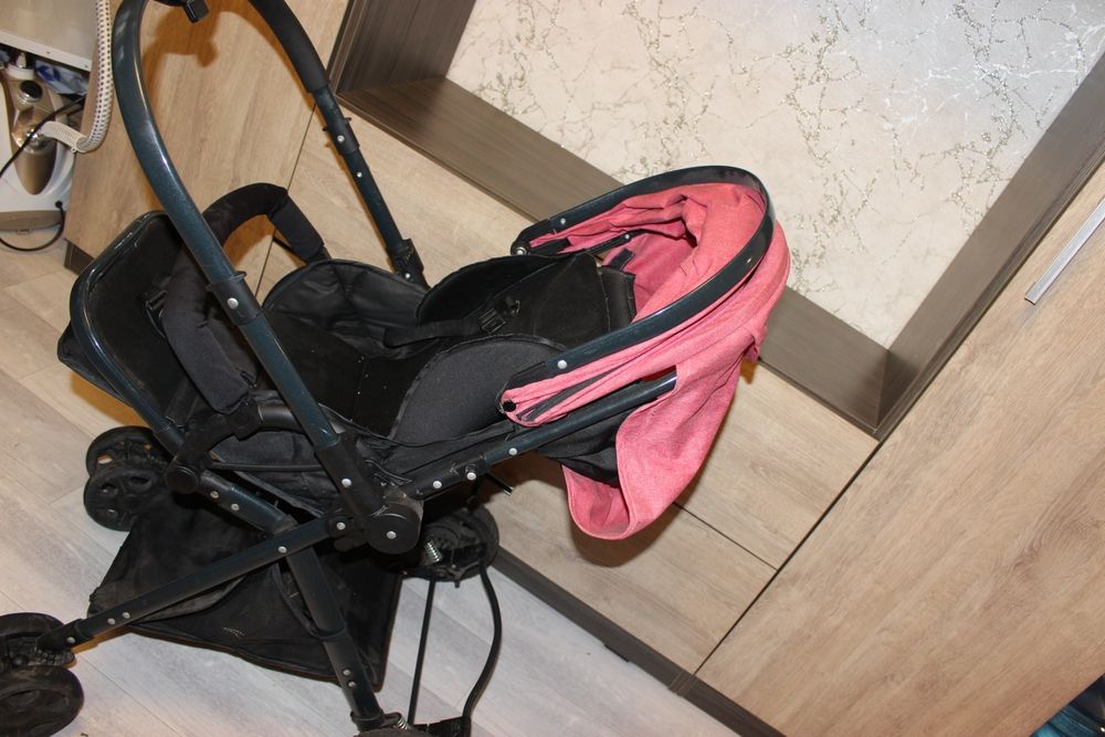 Коляска в хорошем состоянии