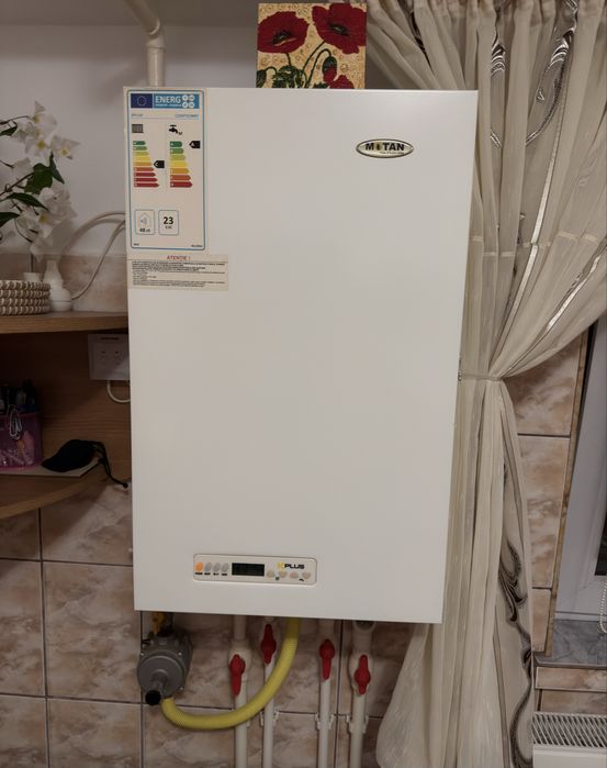 Apartament 2 camere etaj 3/3 suprafata utila 54 mp zona Penny Oituz