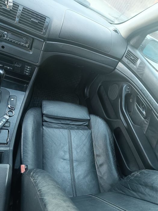 Продам bmw 528 автоматРАСРОЧКИ НЕТ!!!