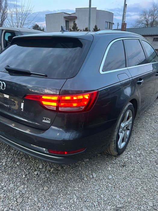 Stop stânga aripă Audi A4 B9 break 2017 (cu bec)