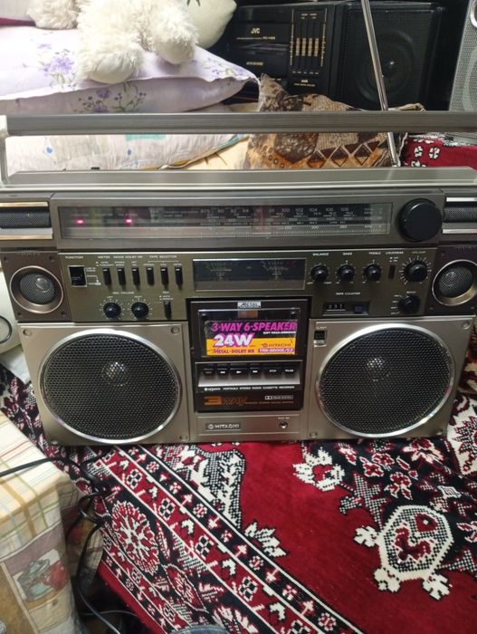 Radio caset Hitachi TRK8600E Japan original
