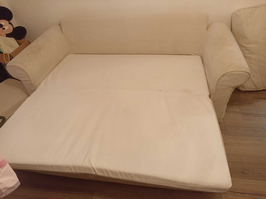 Canapea extensibilă