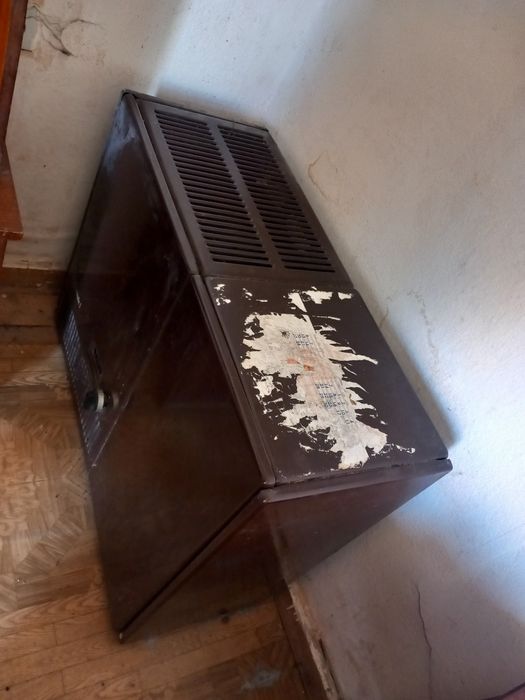 Продавам печка на нафта и печка на газ