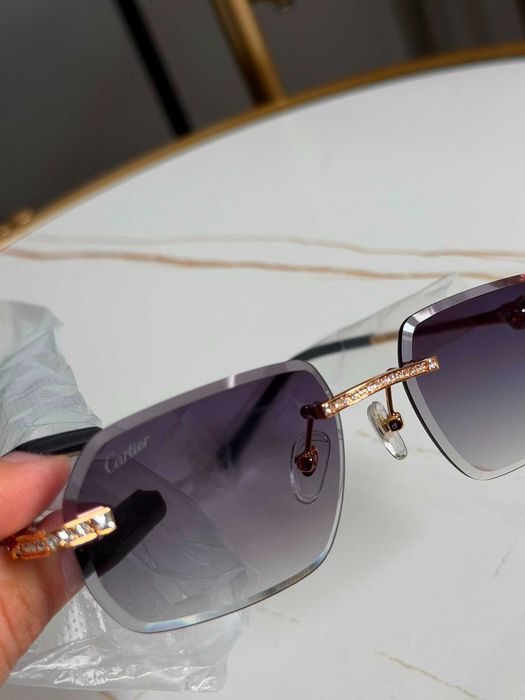 Ochelari de soare Cartier aurii