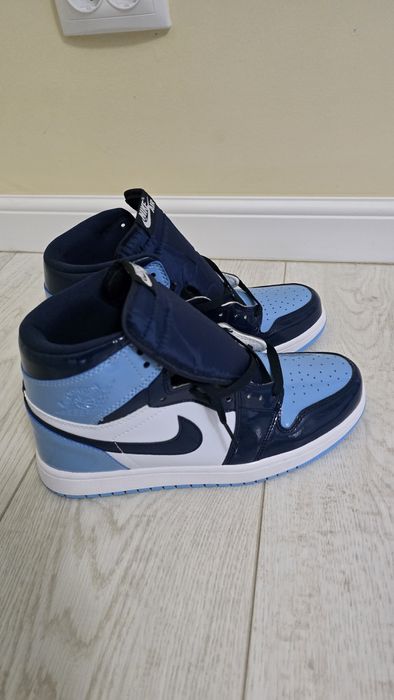 Jordan 1 unc marimea 42
