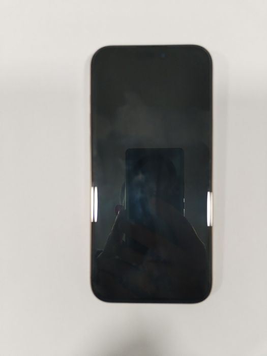 IPhone 16 pro Max.  Sim +esim imey 2+. Ideal ozimni telefonim