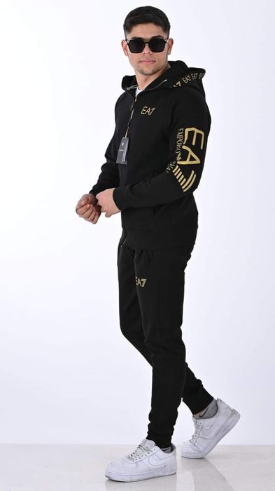 Trening armani model nou
