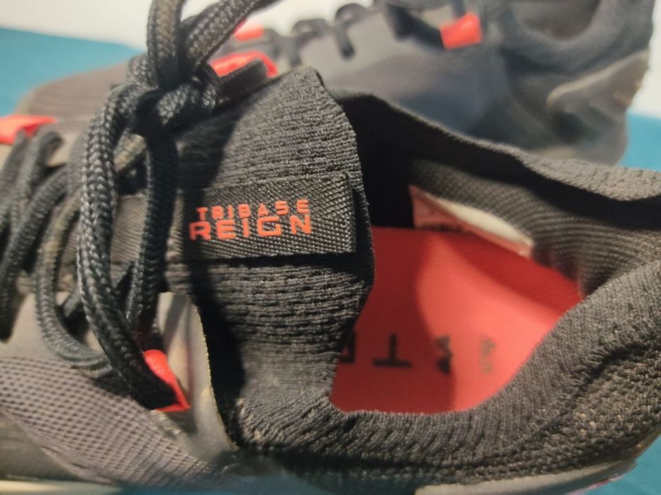 Кроссовки Tribase Reign 39р.