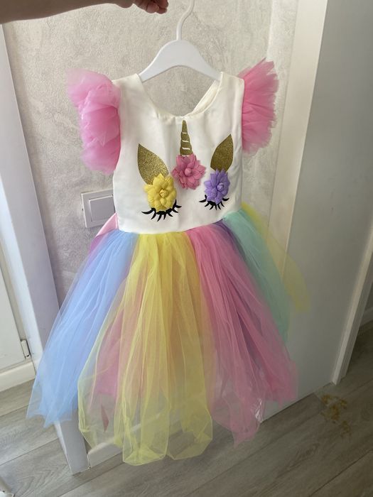 Платье детское на 4-5 лет