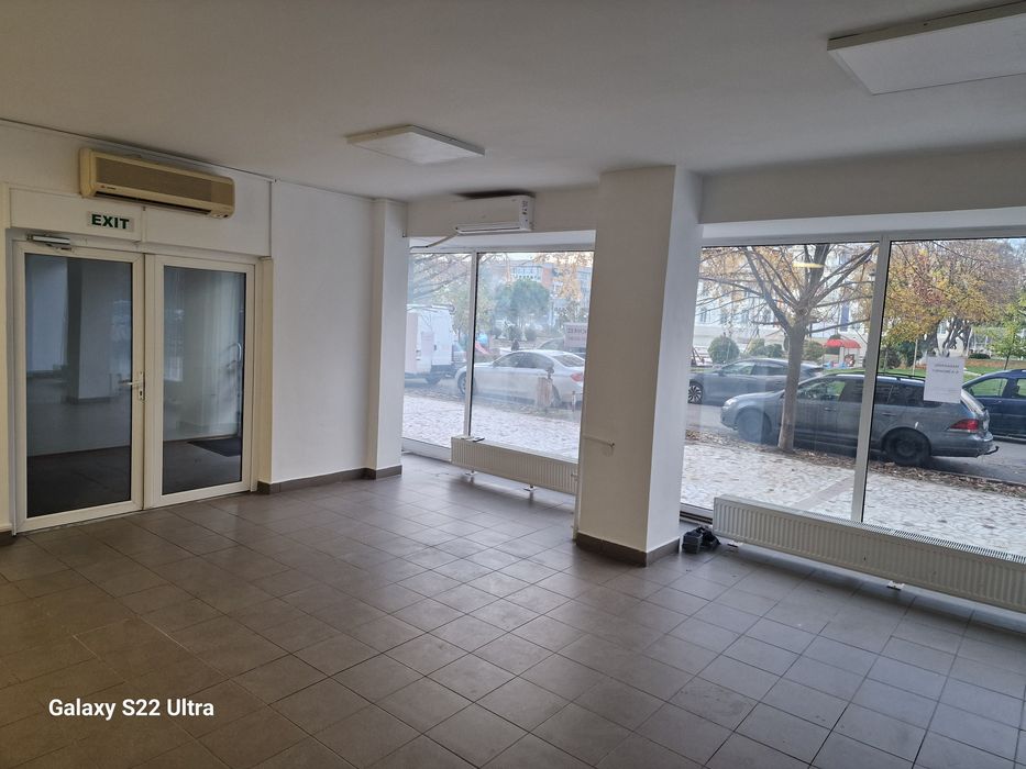 Inchiriez spatiu comercial