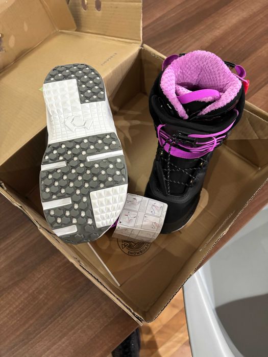 Boots Devine pentru fete Noi!!