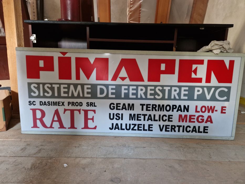 Vand 2 firme luminoase