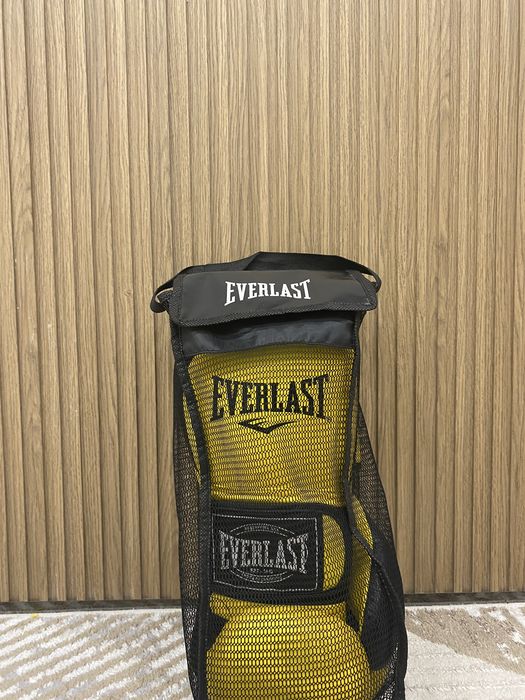 Боксерские перчатки Everlast с гарантией