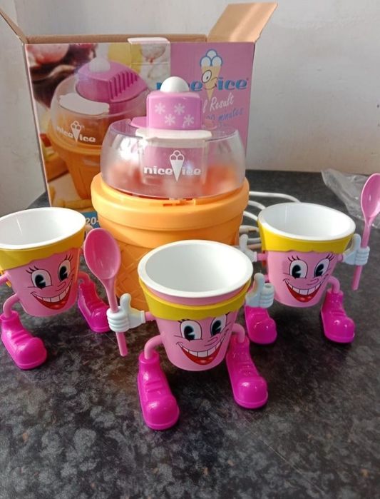 Продаётся мороженица, новая.