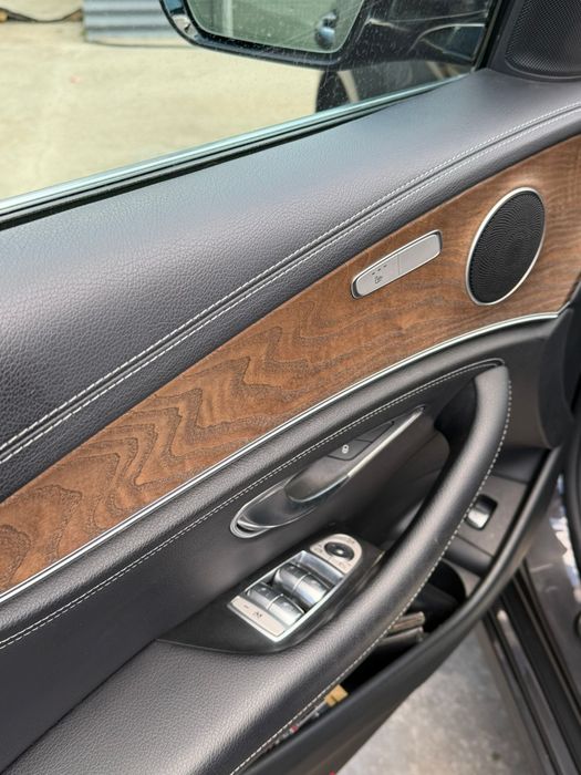 Mercedes-Benz E300de