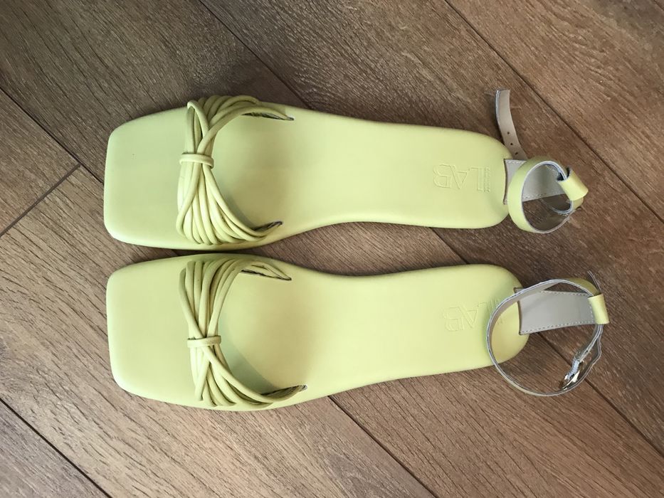 Лот дамски сандали