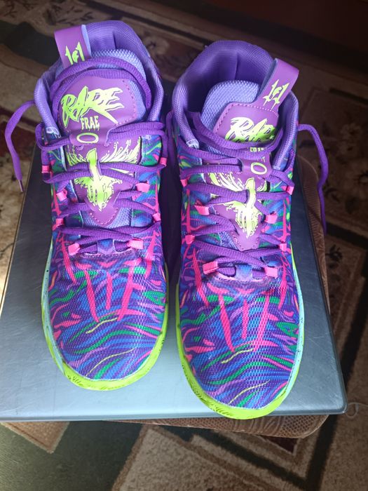 Кроссовки баскетбольные