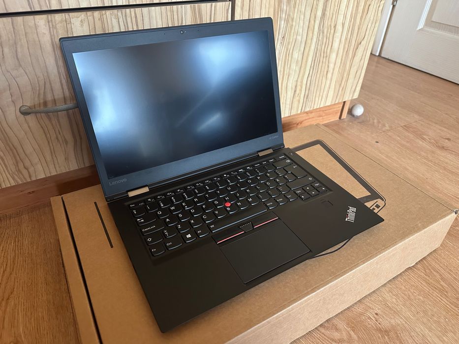 Thinkpad X1 Carbon i5-6200u, 8GB RAM, 256GB M.2 + Докинг Станция