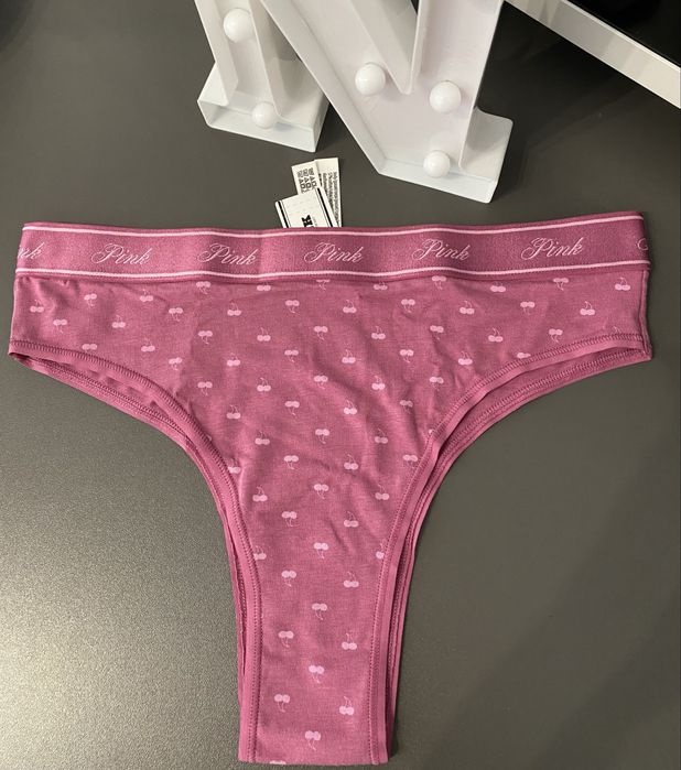 Дамско бельо Victoria’ Secret