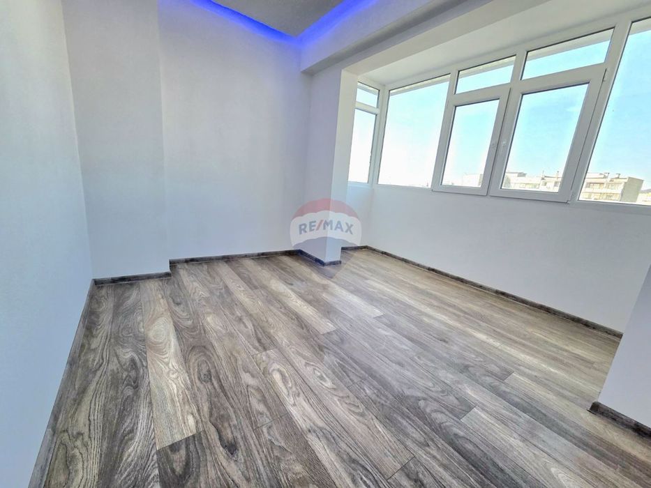 Продава се Двустаен апартамент в Варна, Владислав Варненчик - 65 кв.м за 1059 €/кв.м - Снимка #9