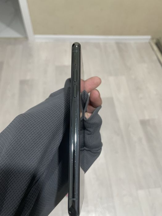 Продам айфон 11 про в идиальном состояни