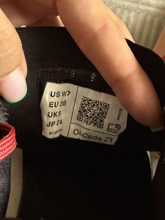 Кроссовки женские QC
