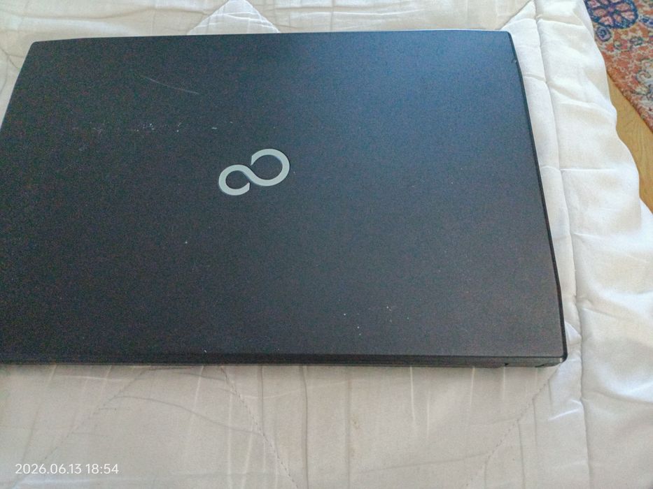 Vând laptop Fujitsu lifebook A514 defect